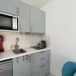 Appartement en résidence avec terrasse et piscine